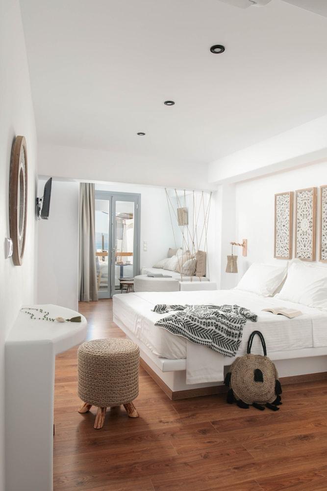 Kissos Luxury Suites Naxos City Экстерьер фото